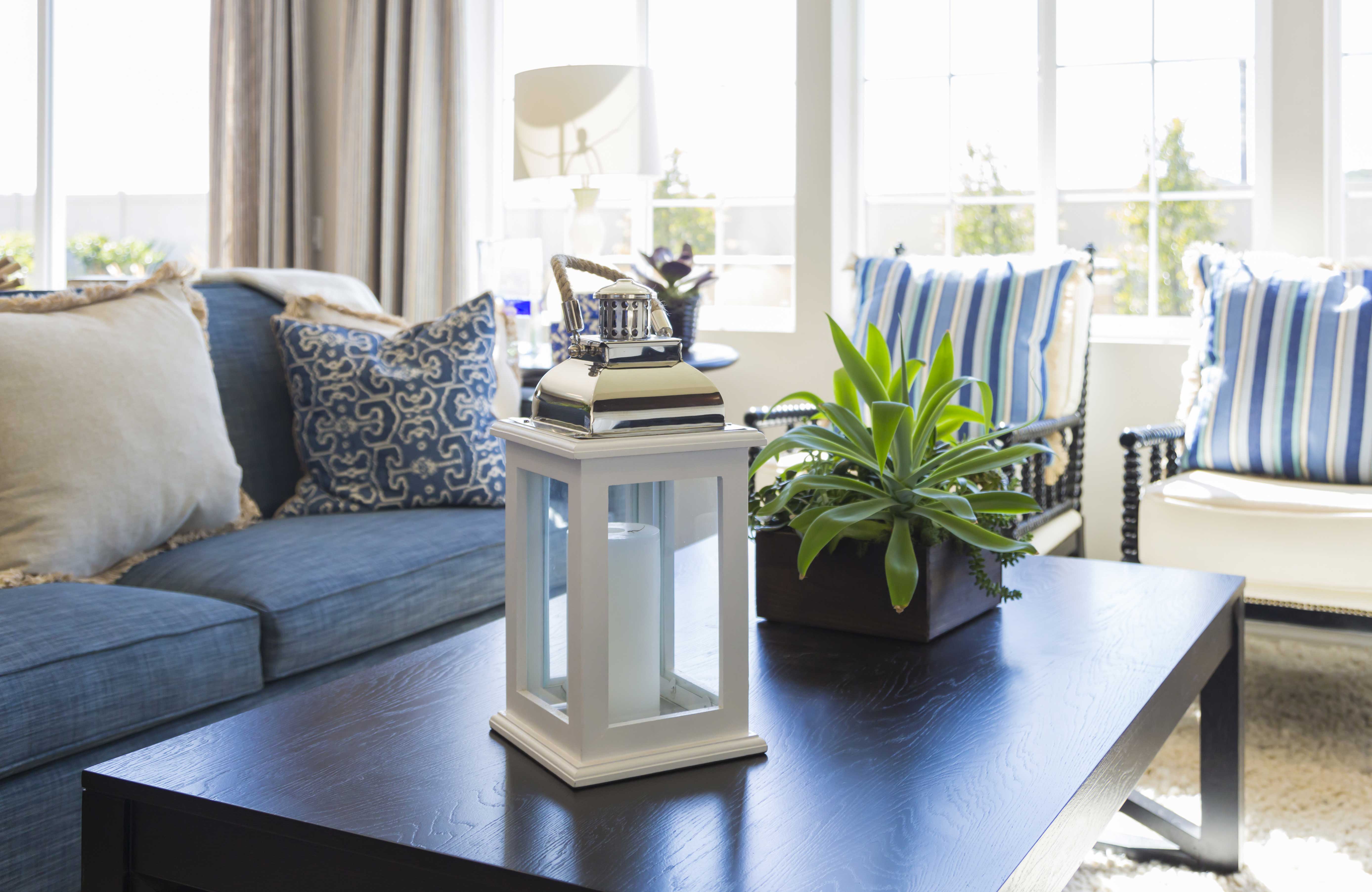 200 Fifth Ave Apartments living room